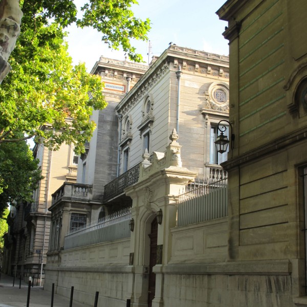 L'extérieur de la Maison de Sophie - Maison d'hôtes à Nîmes
